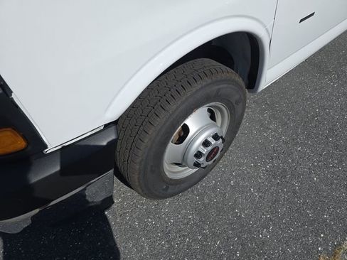 New 2025 GMC Savana 3500 Extended w/ Power Convenience Package image 9