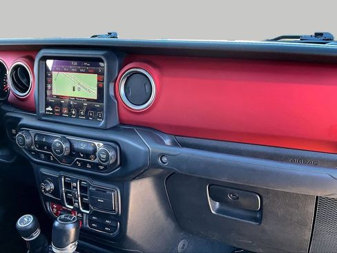 Used 2020 Jeep Gladiator Rubicon AWD/4WD image 18