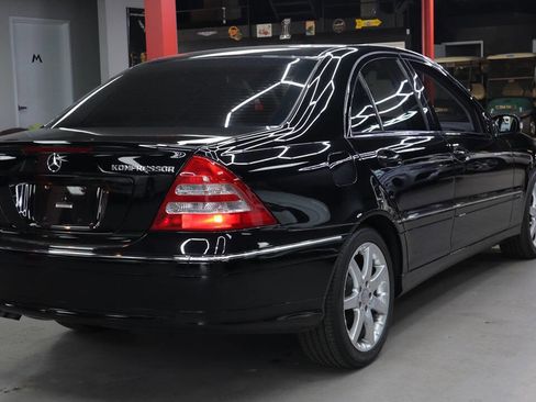 Used 2003 Mercedes-Benz C 230 Sedan image 4