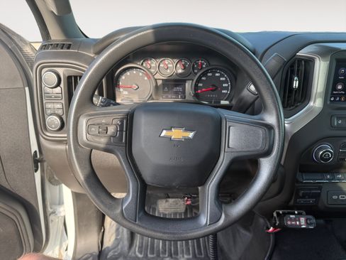 Used 2025 Chevrolet Silverado 2500 W/T w/ WT Convenience Package AWD/4WD image 12