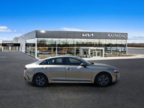 Certified 2021 Kia K5 LXS AWD/4WD image 2