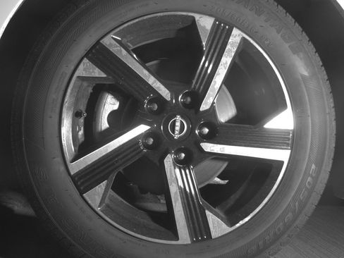 Used 2025 Nissan Sentra SV FWD image 12