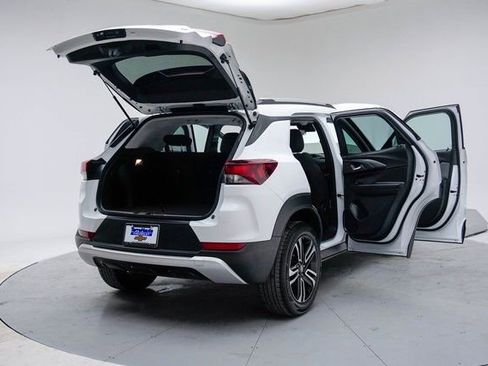 Used 2023 Chevrolet TrailBlazer LT image 21