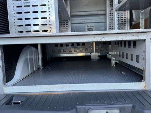 Used 2015 Ford Transit Connect XL image 11