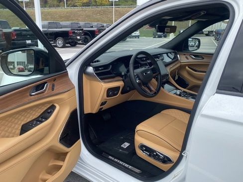 New 2025 Jeep Grand Cherokee L Summit image 15