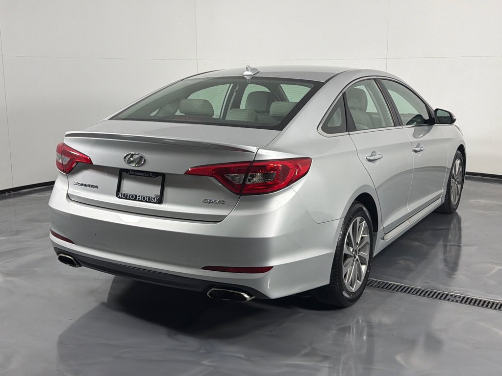 Used 2015 Hyundai Sonata Sport w/ Option Group 03 FWD image 5