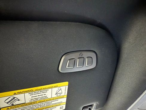 Used 2018 Ford F150 Platinum w/ Equipment Group 701A Luxury image 24