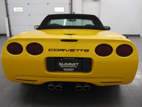 Used 2000 Chevrolet Corvette Convertible w/ Memory Pkg RWD image 22