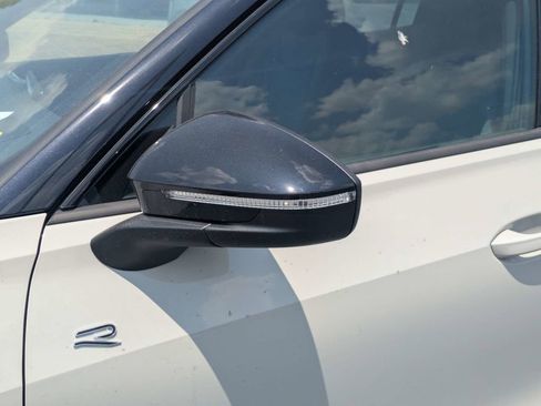 New 2026 Volkswagen Tiguan SE R-Line FWD image 13