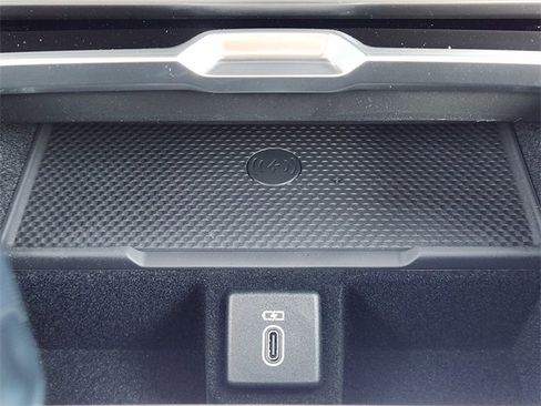 New 2026 Land Rover Range Rover SE image 14