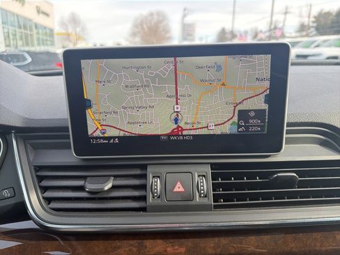 Used 2019 Audi Q5 2.0T Premium Plus w/ Premium Plus Package image 8