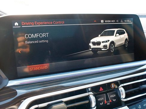 Used 2023 BMW X5 xDrive40i w/ Premium Package AWD/4WD image 48