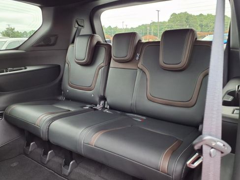 Used 2025 Nissan Armada SL w/ Captain's Chari Seat Package image 16