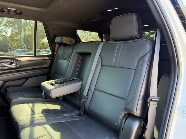 Used 2024 Chevrolet Tahoe RST w/ Luxury Package AWD/4WD image 17
