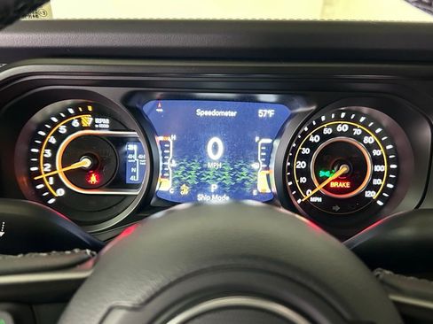 New 2025 Jeep Gladiator Rubicon image 25