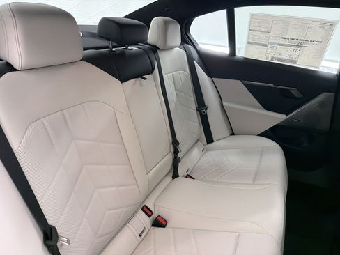 New 2027 BMW 530i RWD image 29