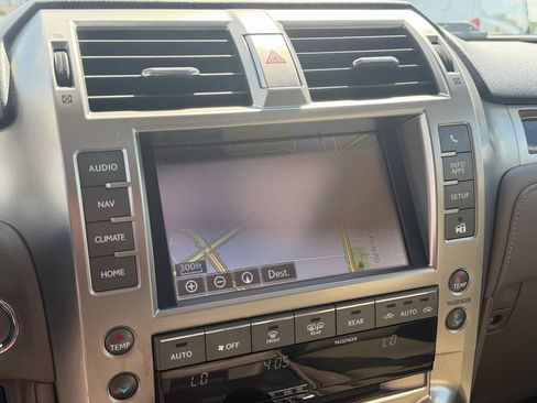 Used 2016 Lexus GX 460 w/ Premium Package AWD/4WD image 33