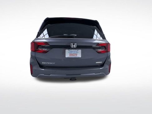 Used 2025 Honda Odyssey Touring image 8