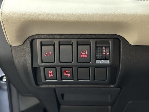 Used 2019 Subaru Ascent Limited w/ Popular Package #2 image 28