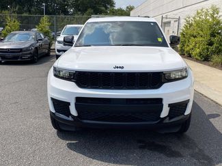 Used 2022 Jeep Grand Cherokee L Laredo RWD video 2