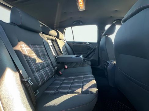 Used 2013 Volkswagen Golf 4-Door image 26