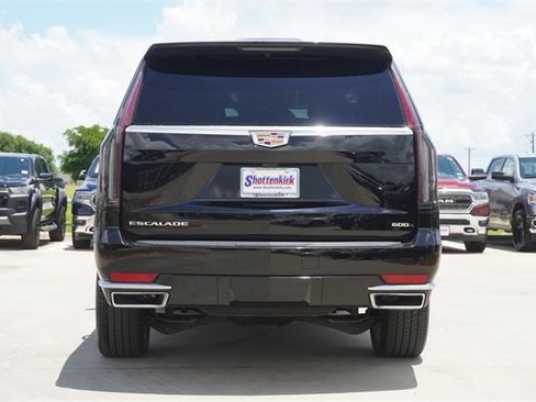 Used 2024 Cadillac Escalade ESV Premium Luxury Platinum image 7