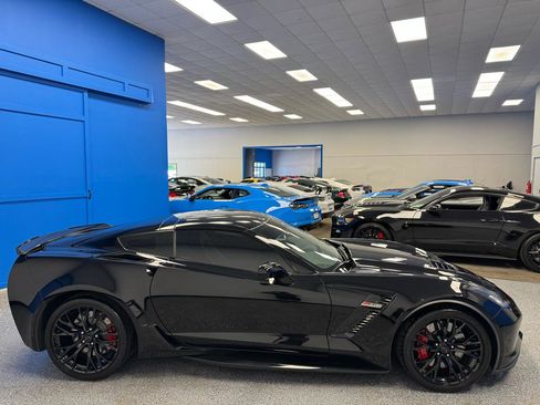 Used 2019 Chevrolet Corvette Z06 w/ Battery Protection Package RWD image 7