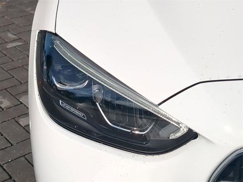 Used 2023 Mercedes-Benz C 300 Sedan image 11