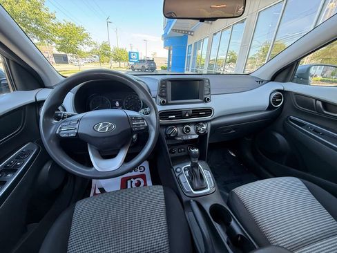 Used 2021 Hyundai Kona SE FWD image 16