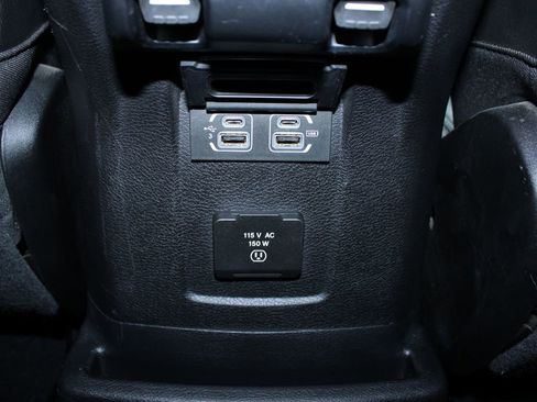 Used 2019 Jeep Wrangler Unlimited Rubicon AWD/4WD image 24