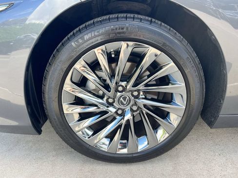 Certified 2025 Lexus ES 350 w/ Technology Package FWD image 9