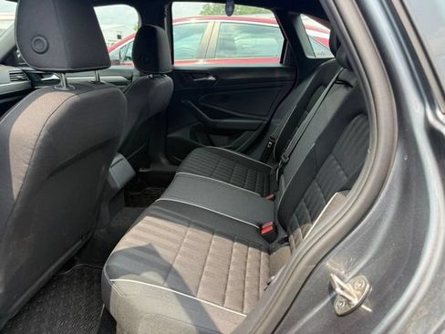 Used 2024 Volkswagen Jetta Sport FWD image 5