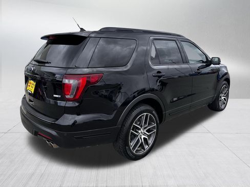 Used 2018 Ford Explorer Sport w/ Equipment Group 401A AWD/4WD image 7