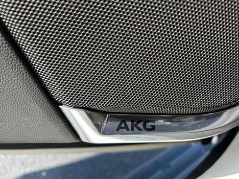 Used 2022 Cadillac Escalade ESV Sport Platinum image 36