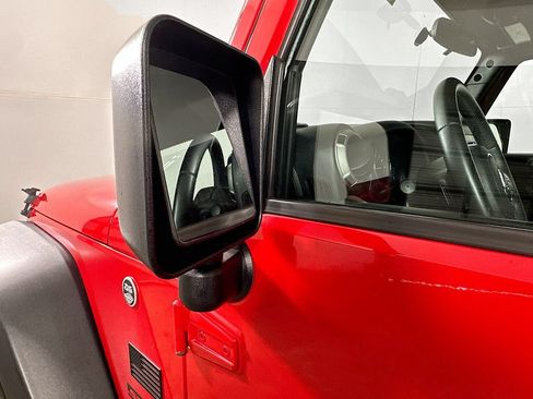 Used 2016 Jeep Wrangler Unlimited Sport w/ Connectivity Group AWD/4WD image 29