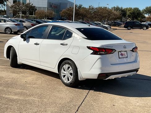 New 2025 Nissan Versa S image 7
