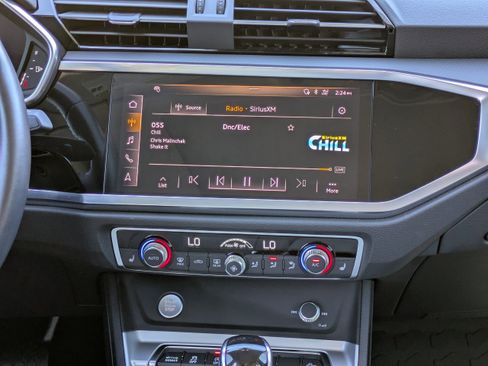 Used 2020 Audi Q3 2.0T Premium Plus image 14