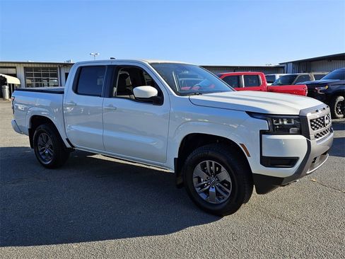 New 2026 Nissan Frontier SV w/ Tow Package image 14