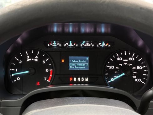 Used 2022 Ford F350 XL w/ Power Equipment Group AWD/4WD image 28