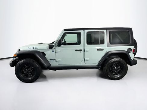 Used 2024 Jeep Wrangler Unlimited AWD/4WD image 11
