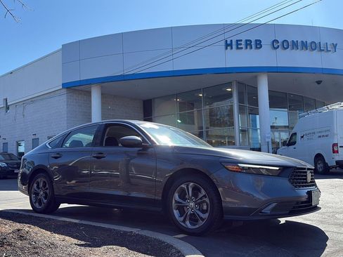 Used 2024 Honda Accord EX image 1