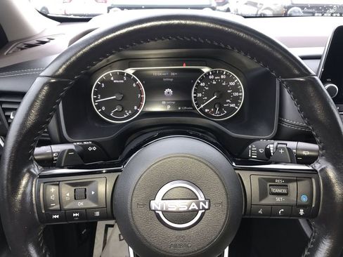 Used 2023 Nissan Rogue SV w/ SV Premium B Package AWD/4WD image 14