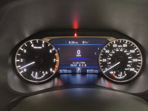 Used 2024 Nissan Altima 2.5 SV FWD image 23