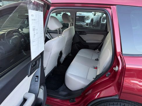 Used 2016 Subaru Forester 2.5i Premium AWD/4WD image 19