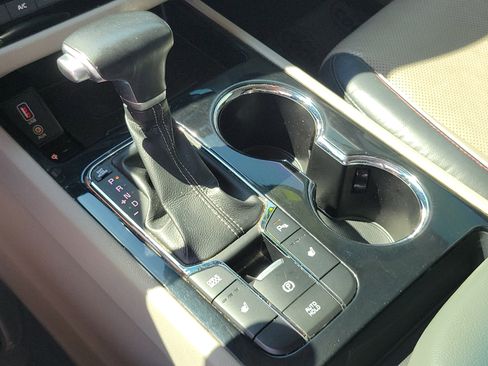 Used 2019 Kia Sedona EX w/ EX Premium Package image 22