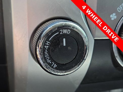 Used 2020 Toyota Tundra SR5 w/ SR5 Upgrade Package AWD/4WD image 19