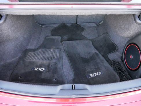 Used 2017 Chrysler 300 S image 18