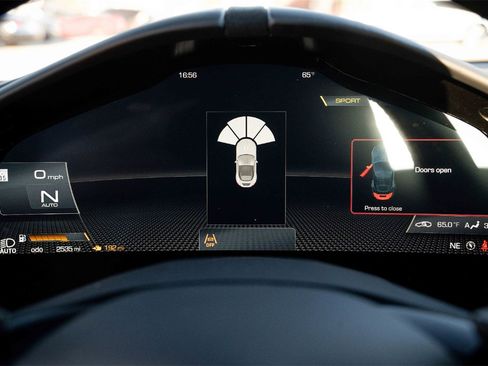 Used 2024 Ferrari Roma Spider image 24