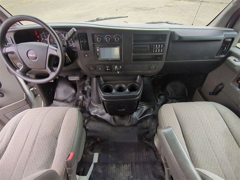 Used 2012 GMC Savana 2500 Extended image 14