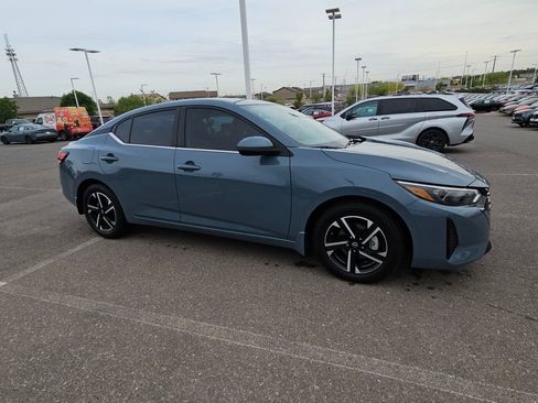 Certified 2025 Nissan Sentra SV w/ All-Weather Package image 9